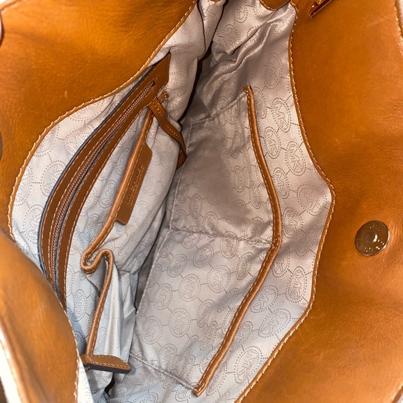 MICHAEL KORS LG HAMILTON TOTE Vanilla with lock and key - Picture 6 of 9